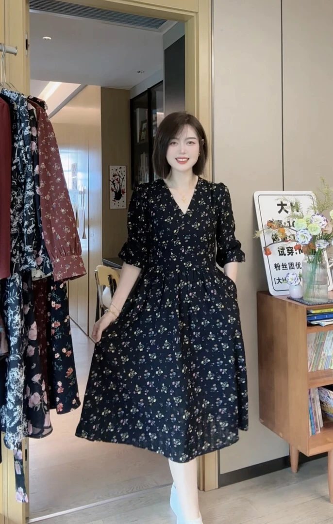 大H【梦境花园】法式V领气质碎花长袖遮胯显瘦中长裙通勤韩版连衣裙
