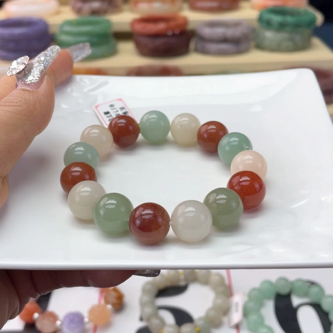 石英岩玉未镶嵌手镯