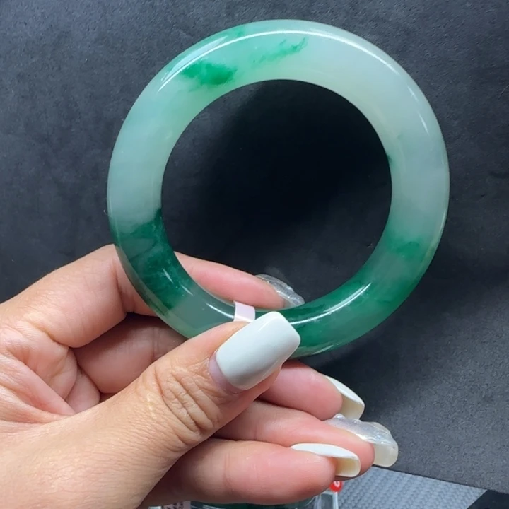 石英质玉合金手镯57