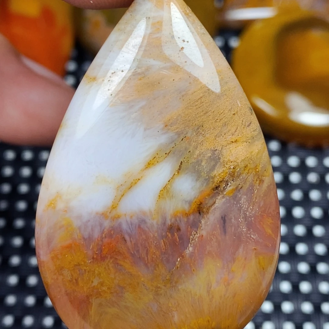 未镶嵌颈饰玛瑙/玉髓开**流