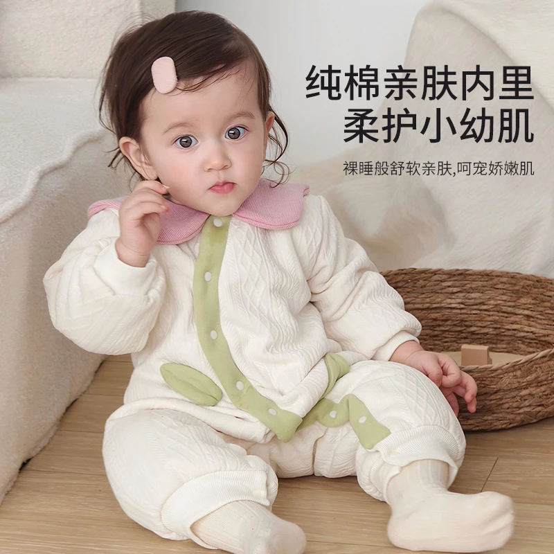 婴儿衣服秋冬装连体衣爬服小月龄女宝宝洋气哈衣百天夹棉外出服厚