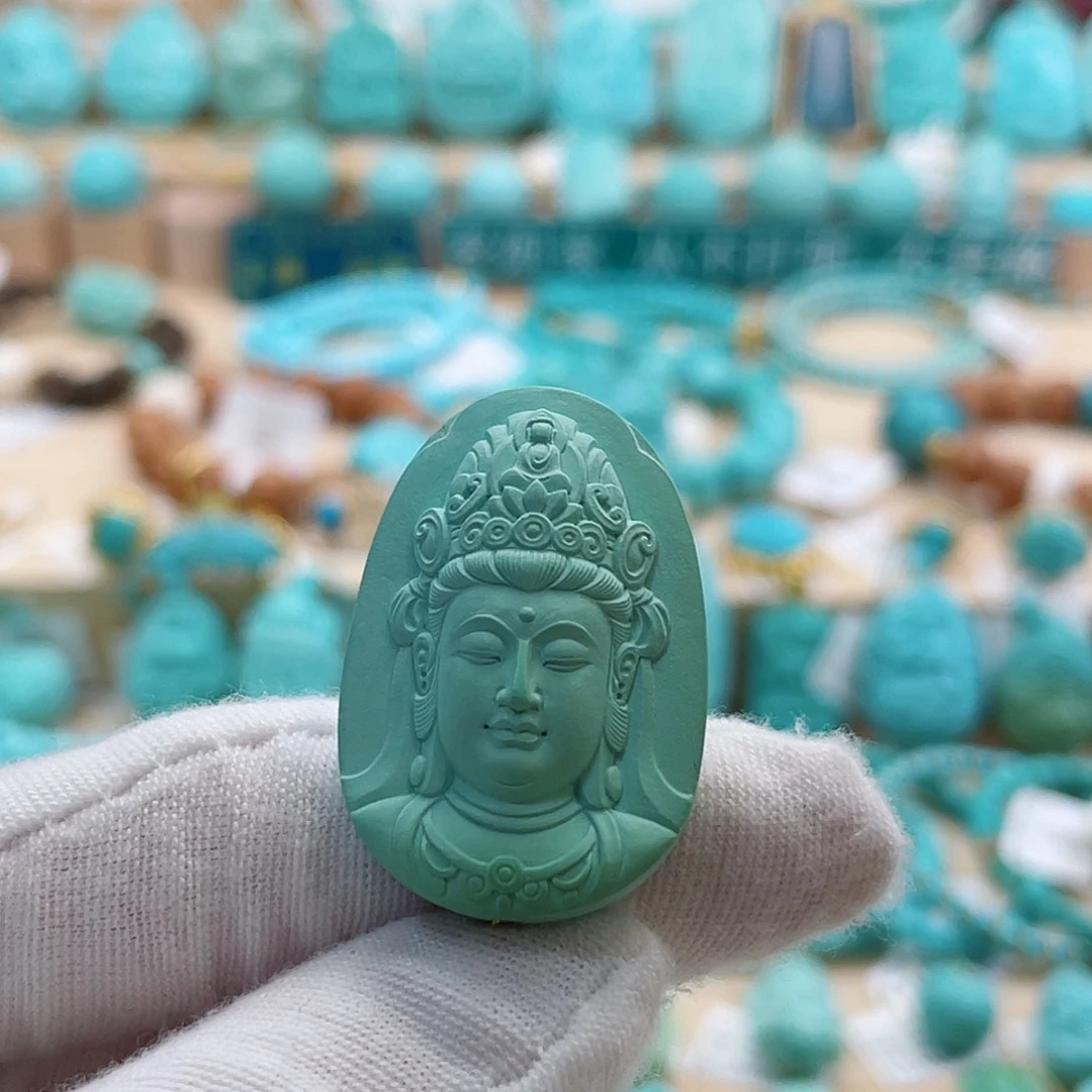 绿松石未镶嵌珠宝奇石