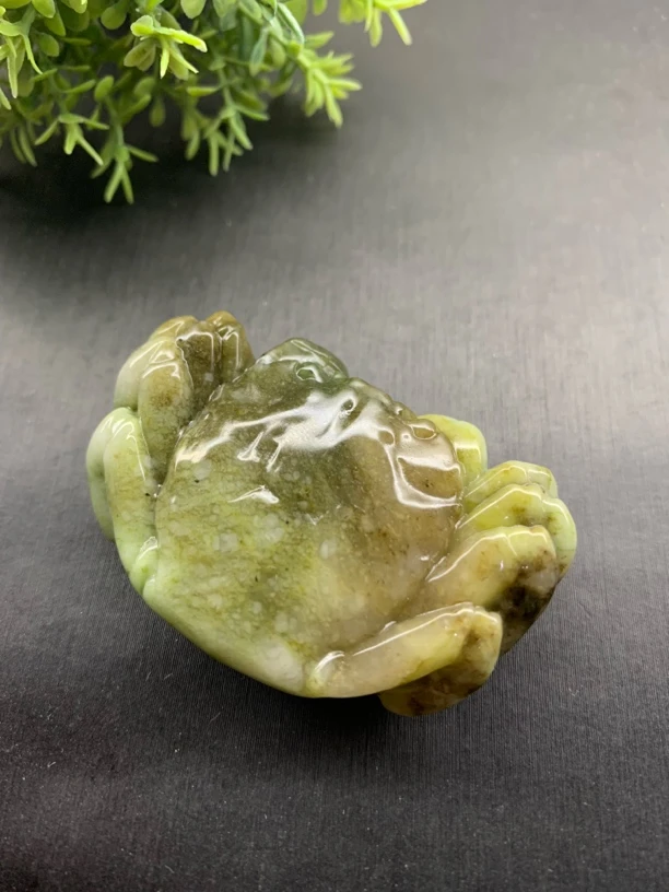 螃蟹雕件八方来财寓意美好精美设计独山玉A709