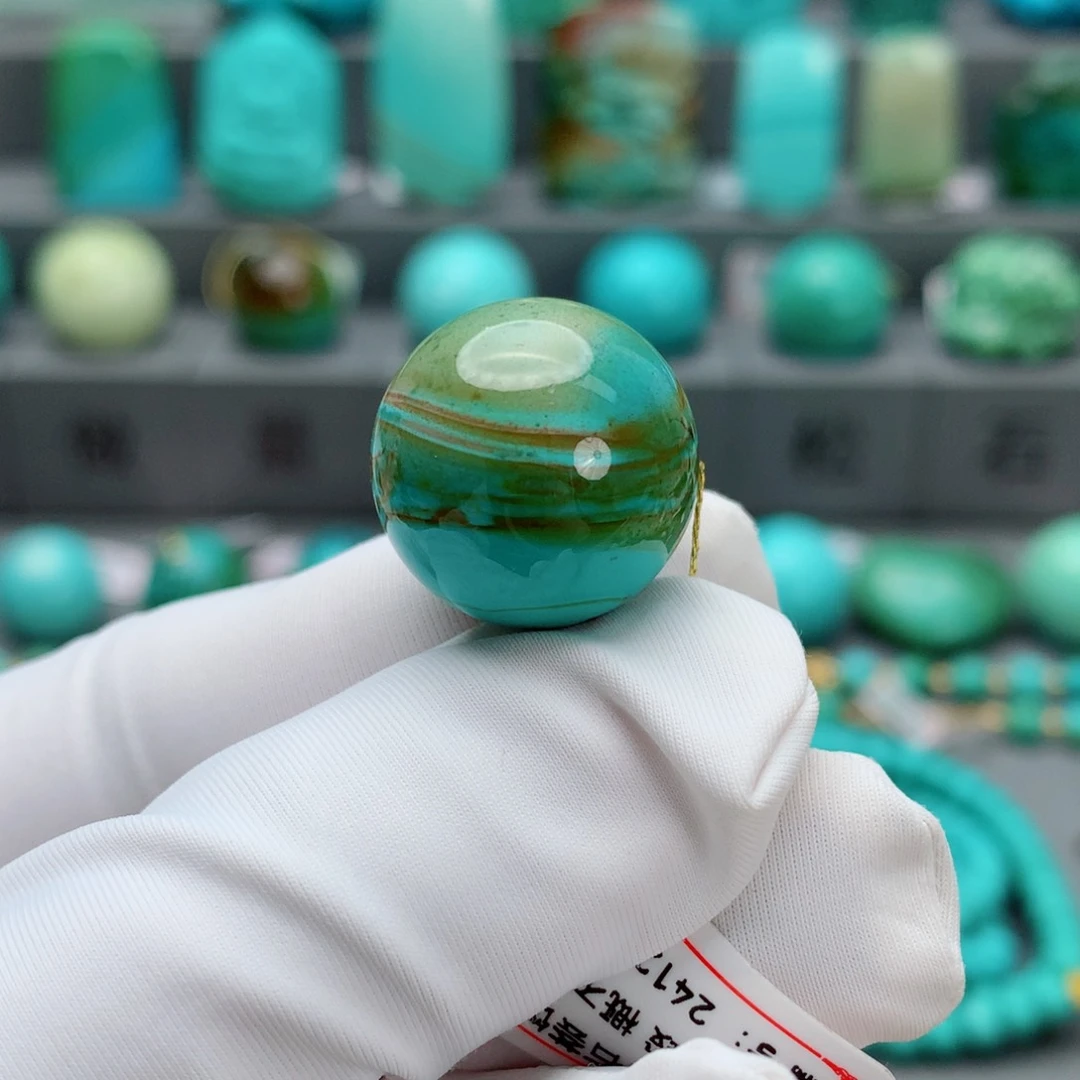 绿松石颈饰未镶嵌喜***里