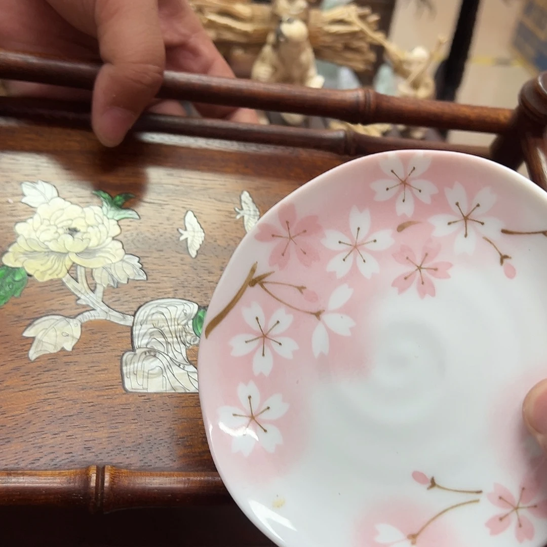 瓷片瓷器瓷器中还是