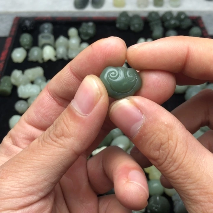 【闪购商品】和田玉颈饰未镶嵌领**居