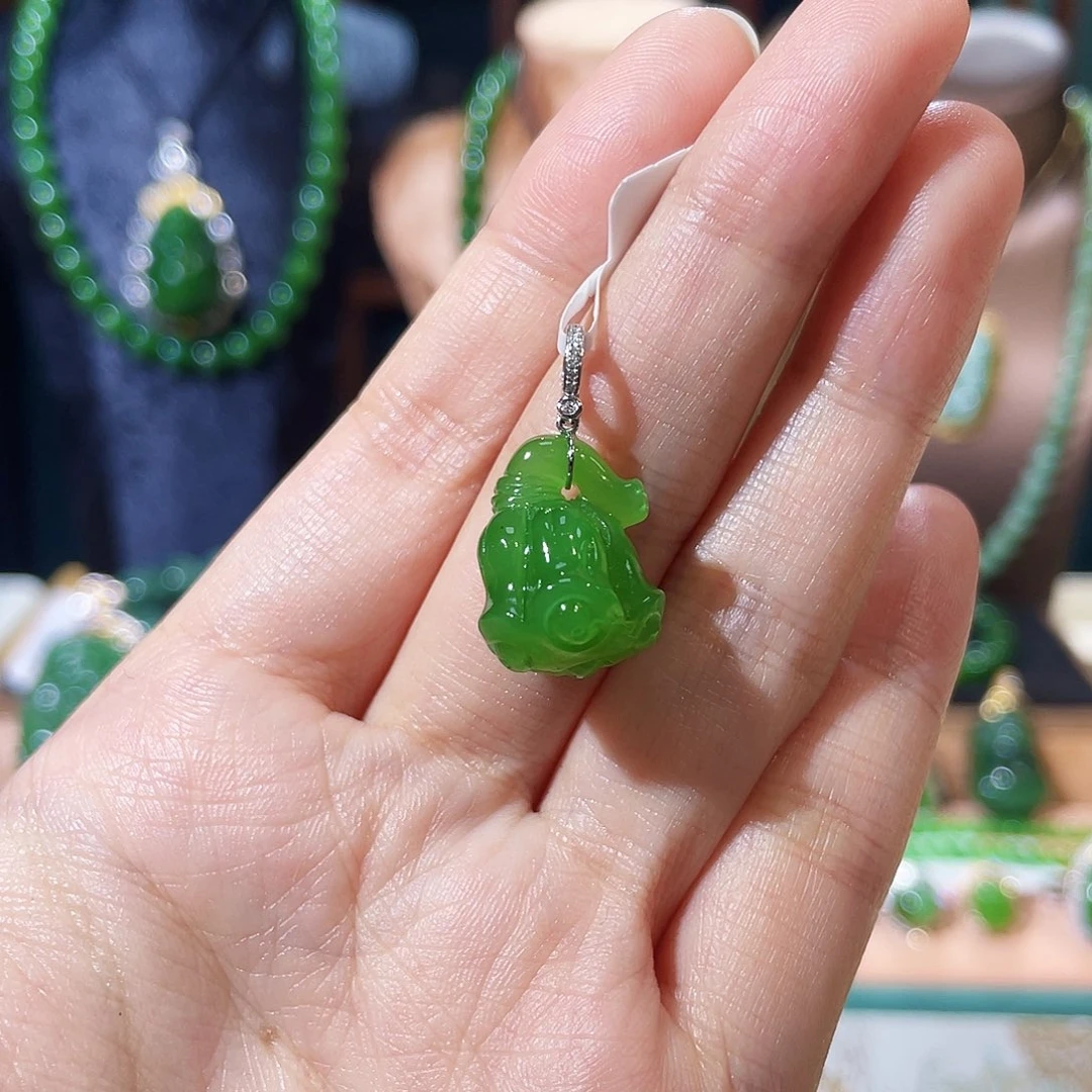 和田玉（碧玉）18K金镶嵌吊坠(不含链)