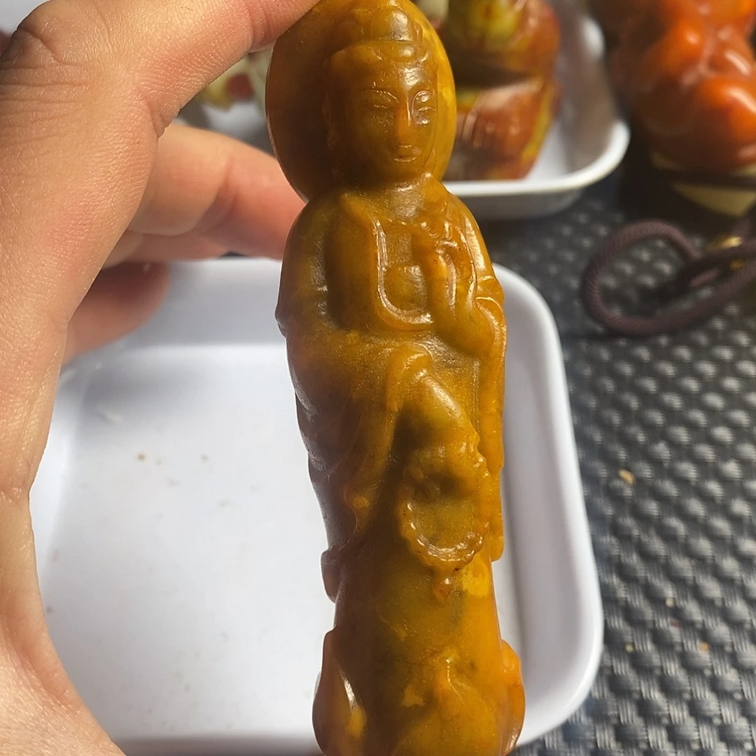 岫玉未镶嵌珠宝奇石