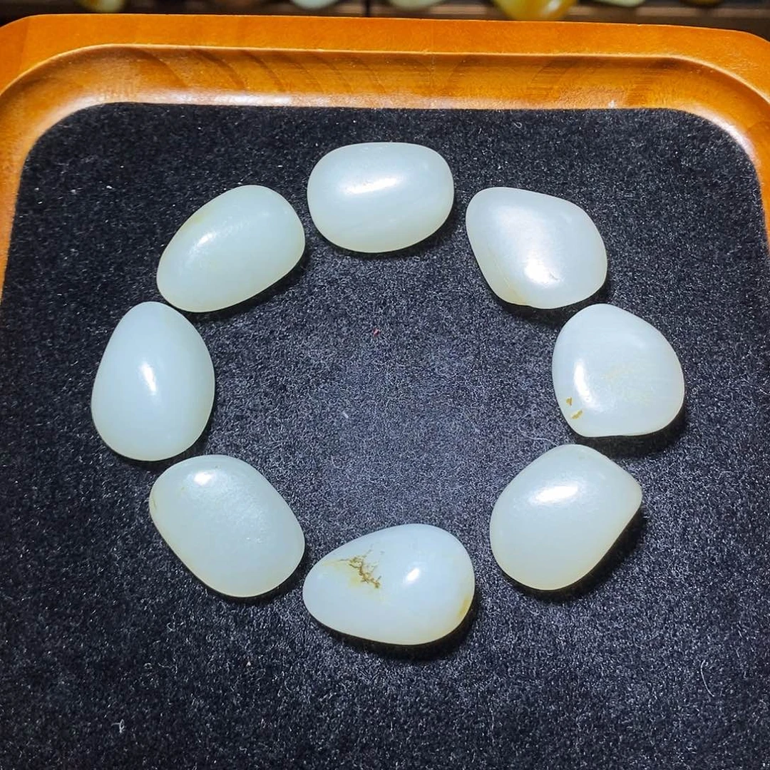 春***暖和田玉未镶嵌手链