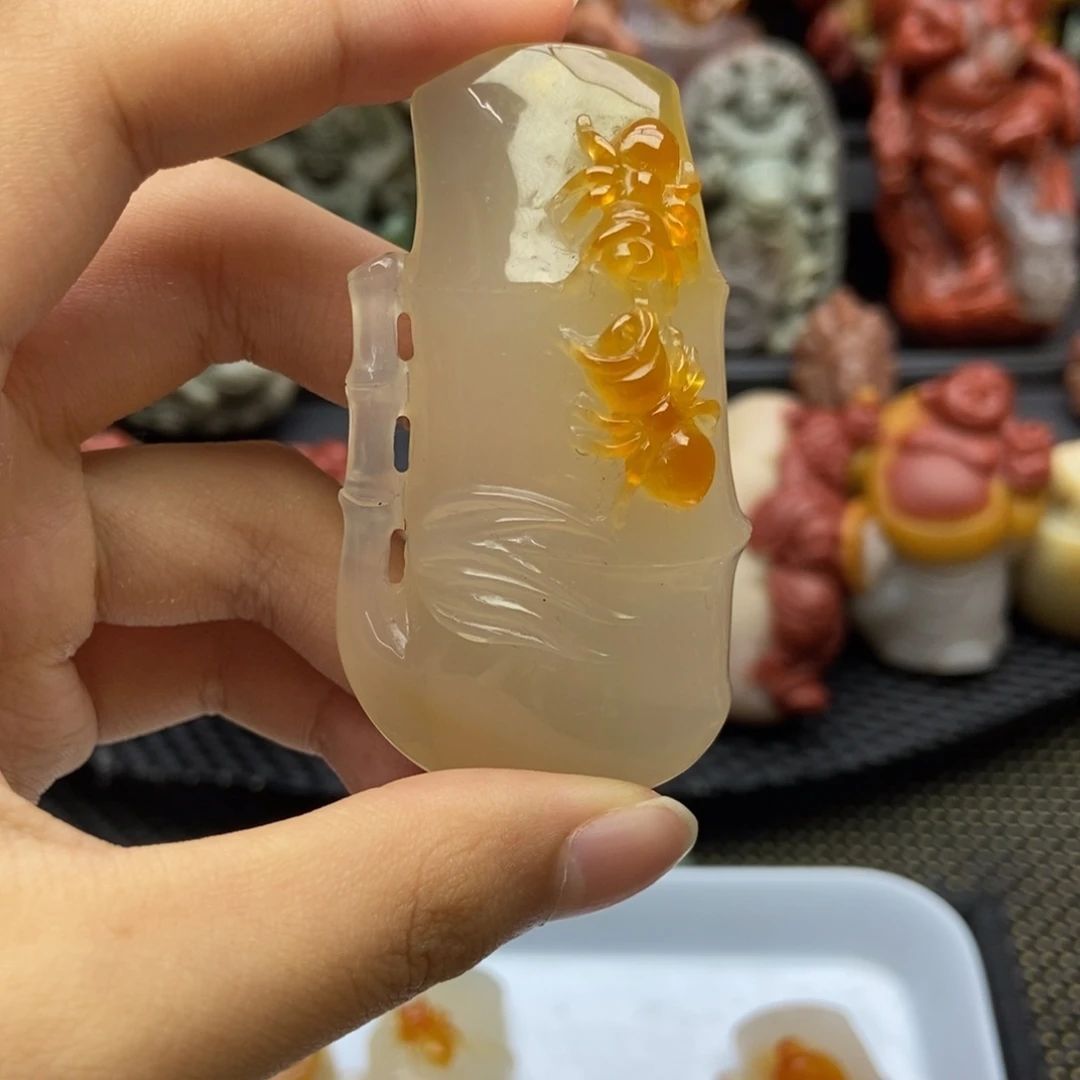 玛瑙/玉髓颈饰未镶嵌