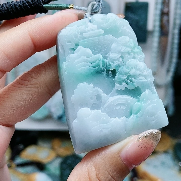 翡翠未镶嵌颈饰翡翠