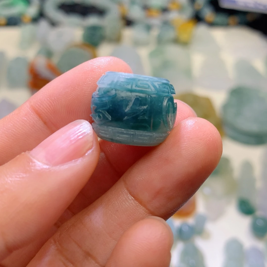 定制翡翠未镶嵌毛货