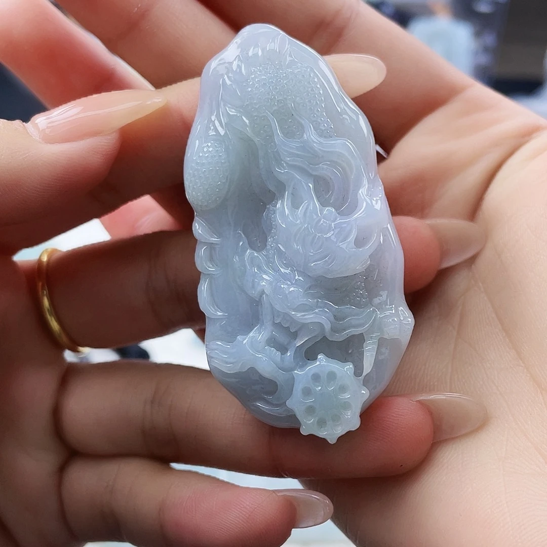 翡翠未镶嵌颈饰天然翡翠龙牌