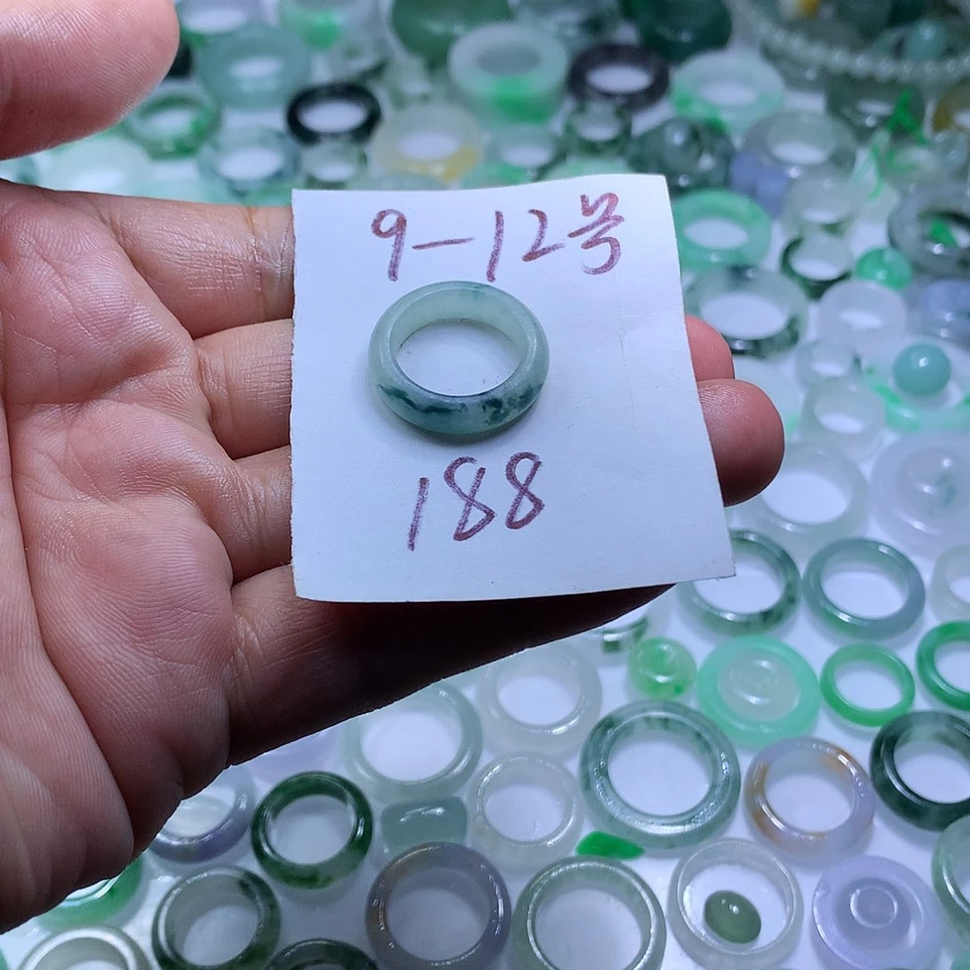 未镶嵌定制翡翠翡翠