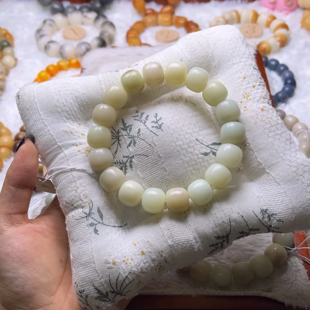 菩提根/象牙果把件827青釉干磨卡14微瑕