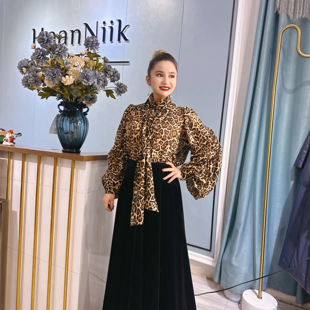 韩妮克2024年豹纹气质女神长袖衬衣