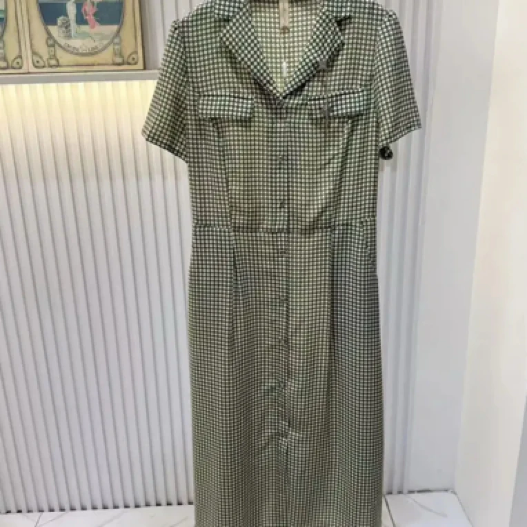 [H594绿格连衣裙连衣裙百搭休闲款2025夏