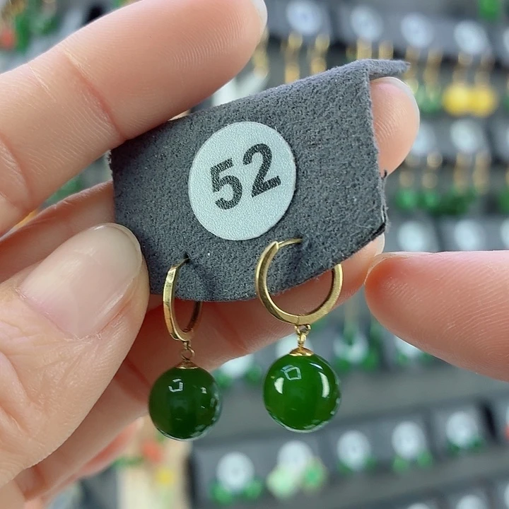 和田玉18K金镶嵌耳饰