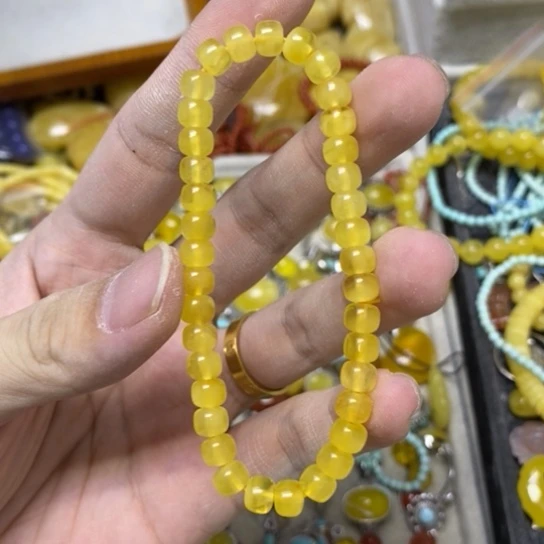 未镶嵌蜜蜡裸石多样性发货