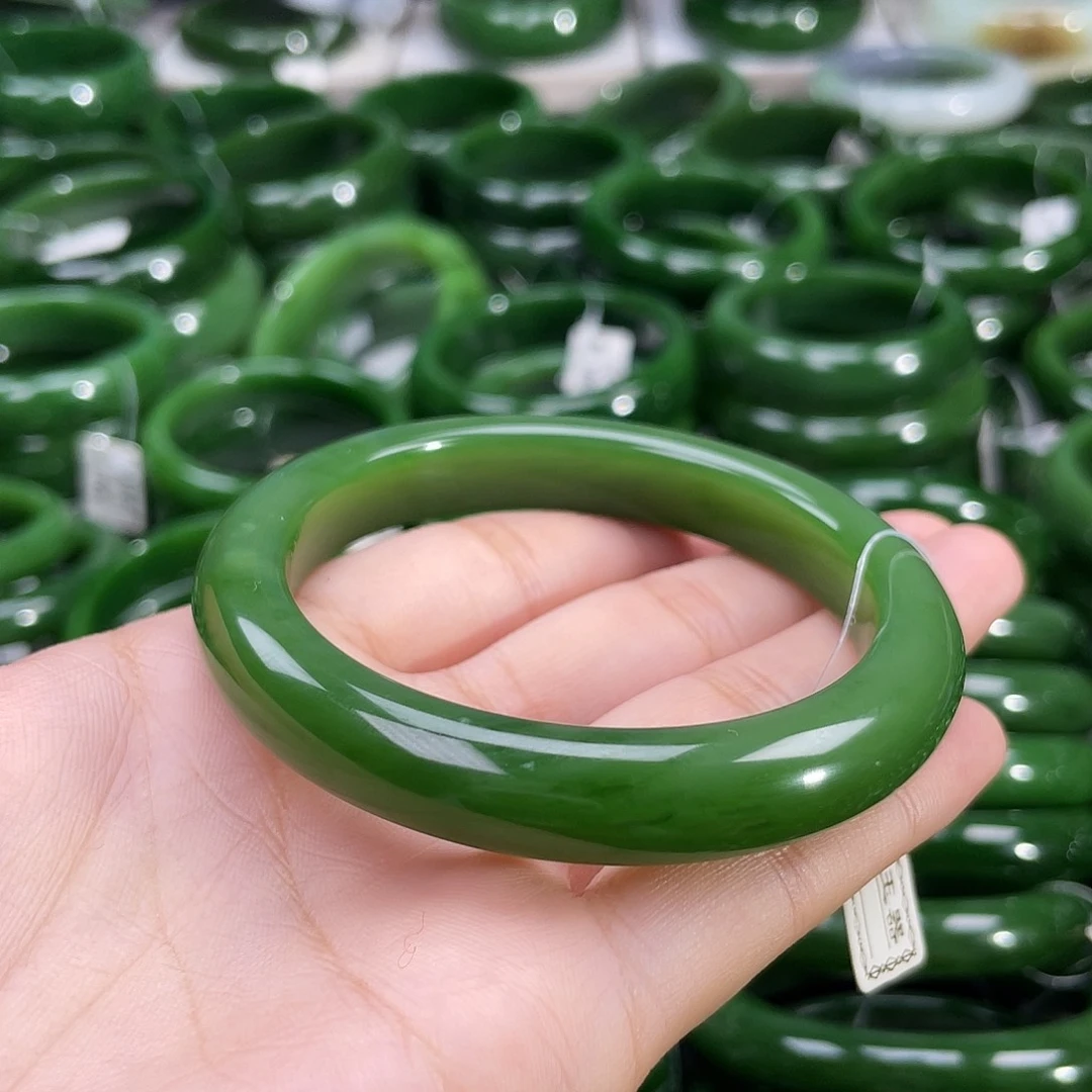 未镶嵌手镯和田玉（碧玉）