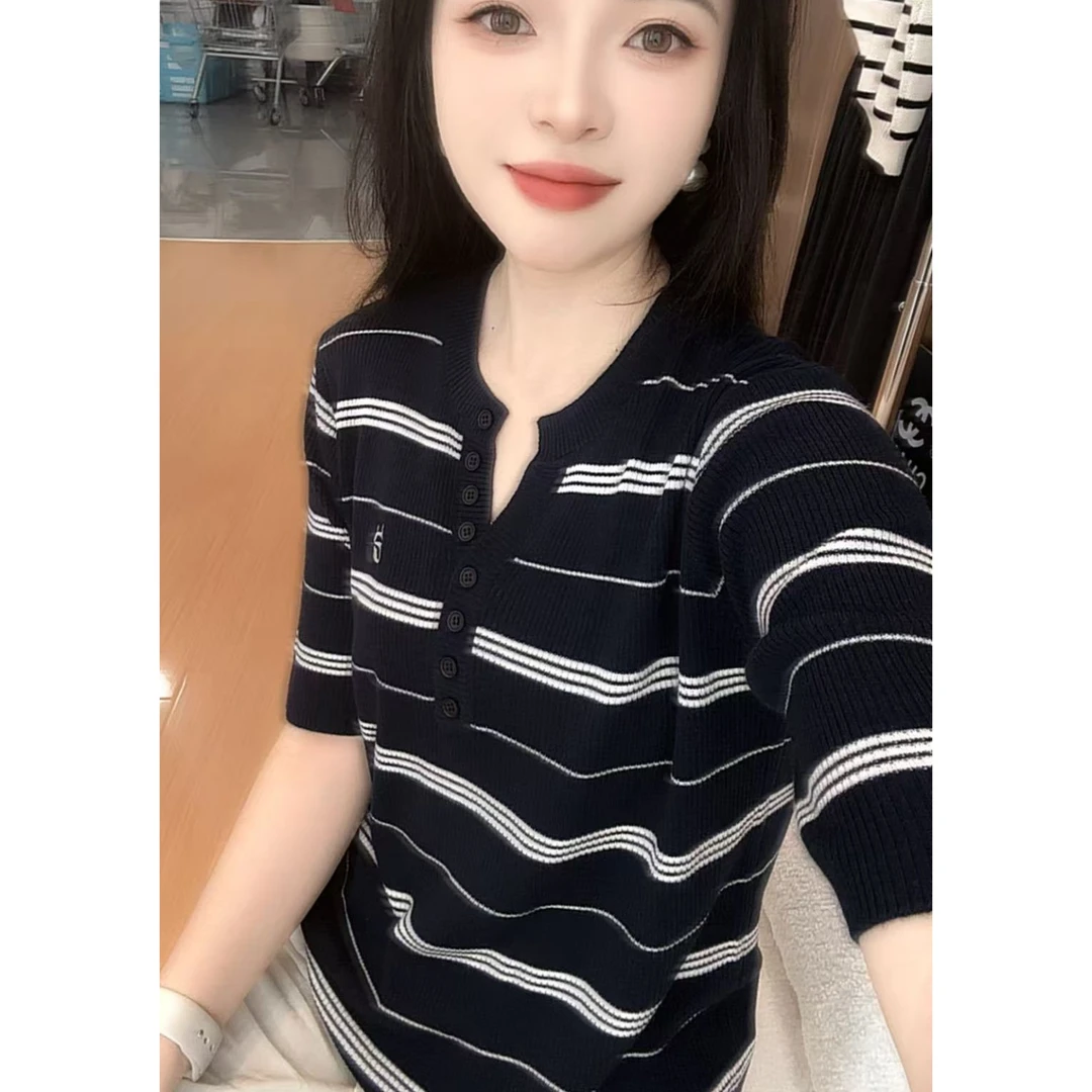 丽丽家~灵感条纹剪刀领时尚百搭打底条纹薄款短袖上衣