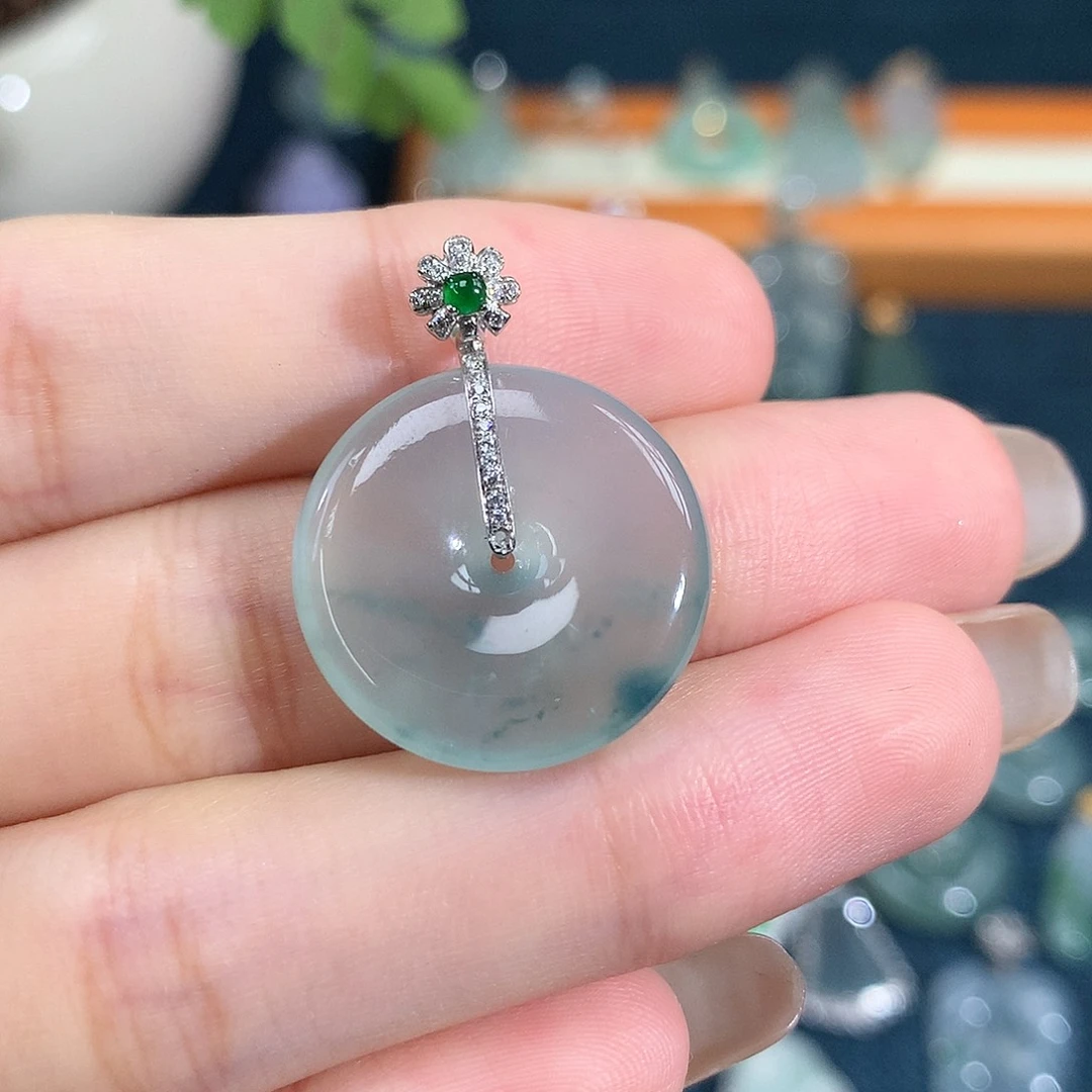 吊坠(不含链)18K金镶嵌翡翠