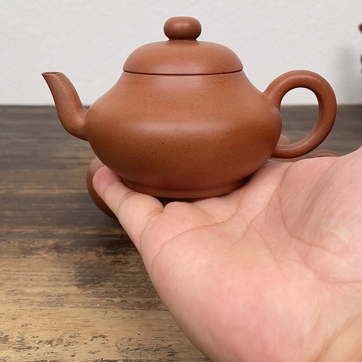 *****茶壶红泥共生矿梨式壶