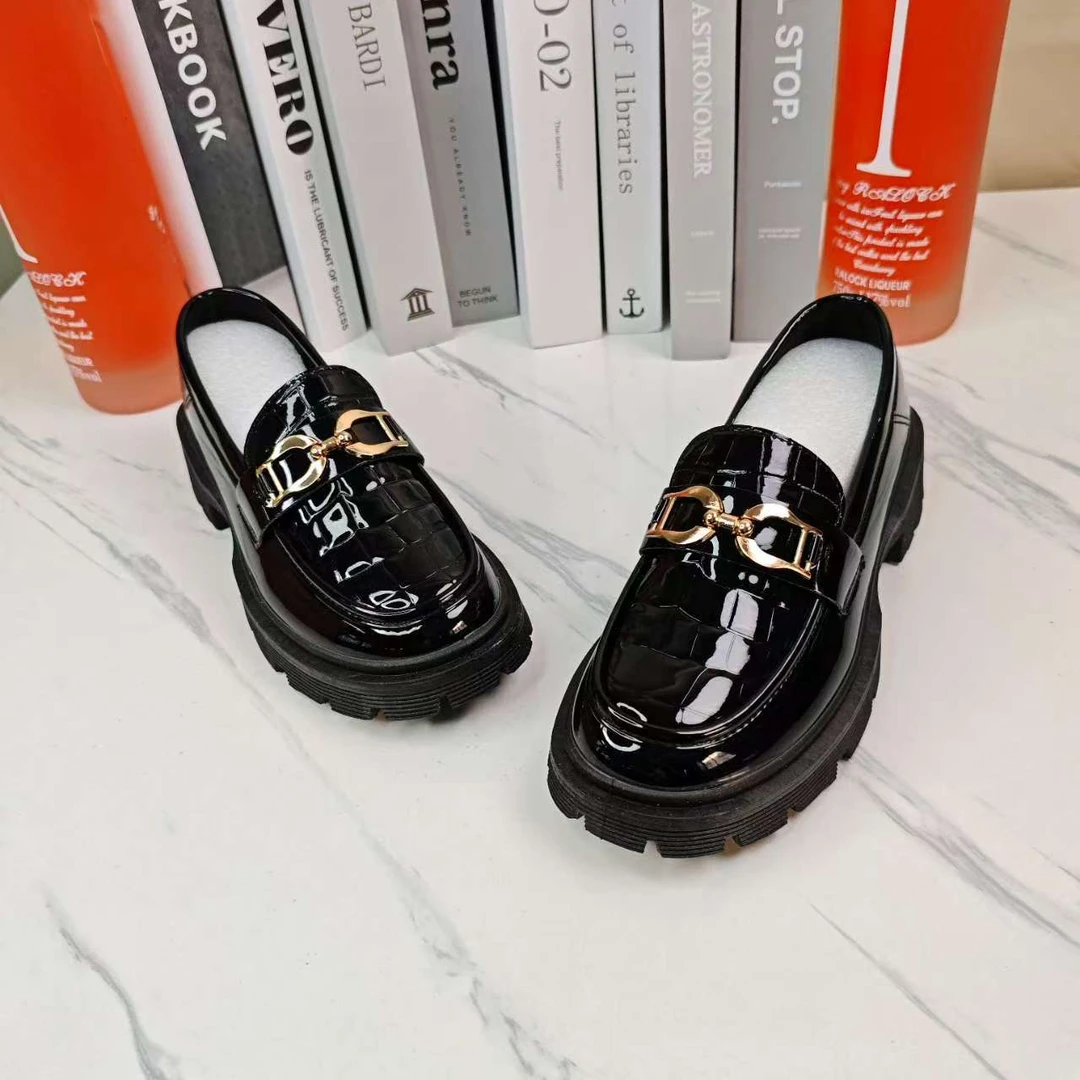 防水台胶粘系带乐福鞋时尚春季厚底包头皮鞋圆头百搭801