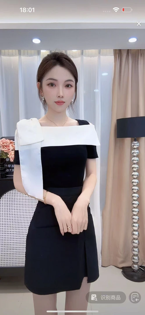 法式方领拼色时尚短袖T恤女2025夏季新款气质修身显瘦打底衫上衣