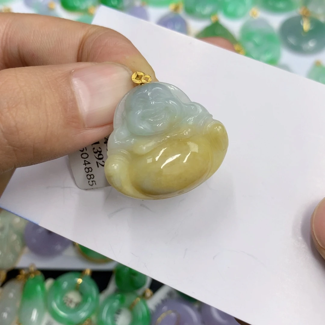 颈饰18K金镶嵌翡翠翡翠