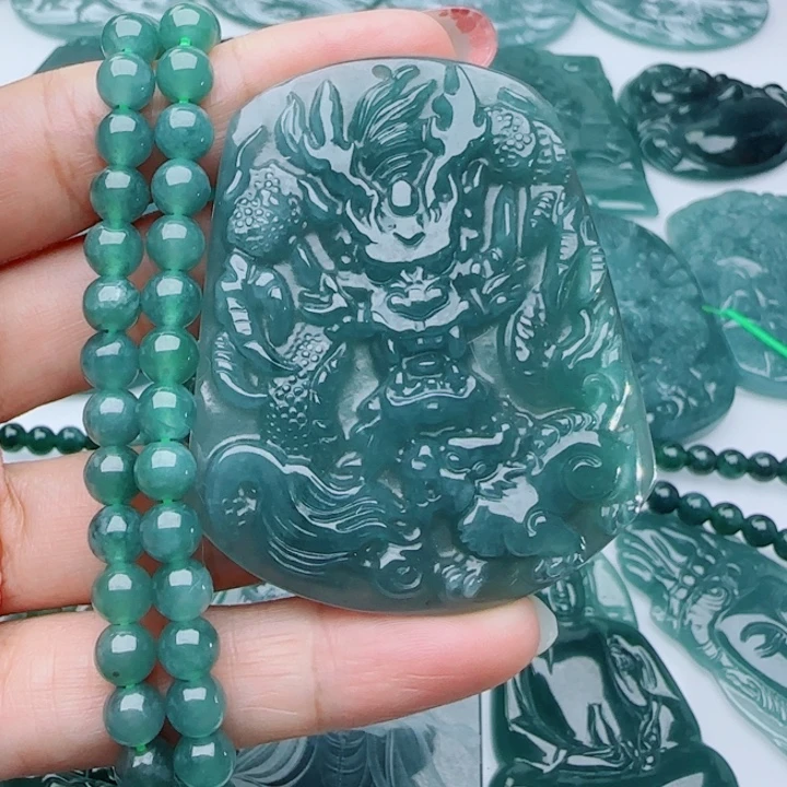 翡翠未镶嵌颈饰多样性发货天然A货翡翠