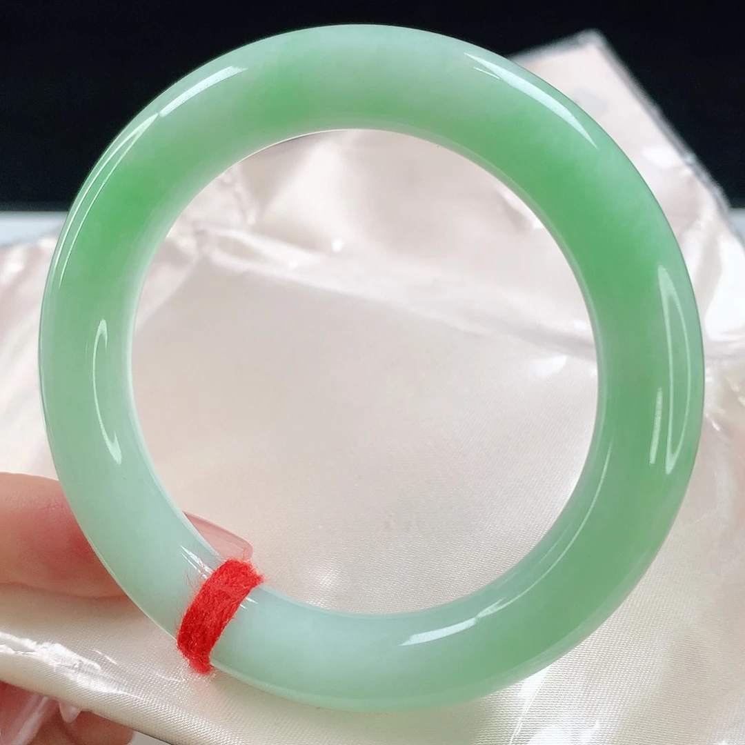 未镶嵌手镯翡翠有顺长文