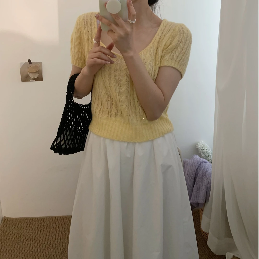 【YiYi】韩版短款减龄方领麻花短袖针织上衣