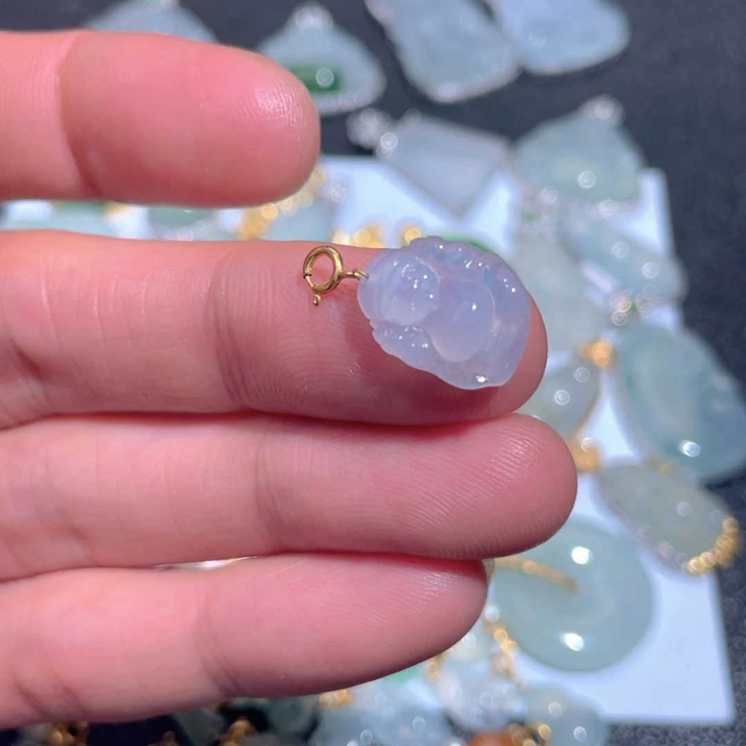 翡翠颈饰18K金镶嵌翡翠