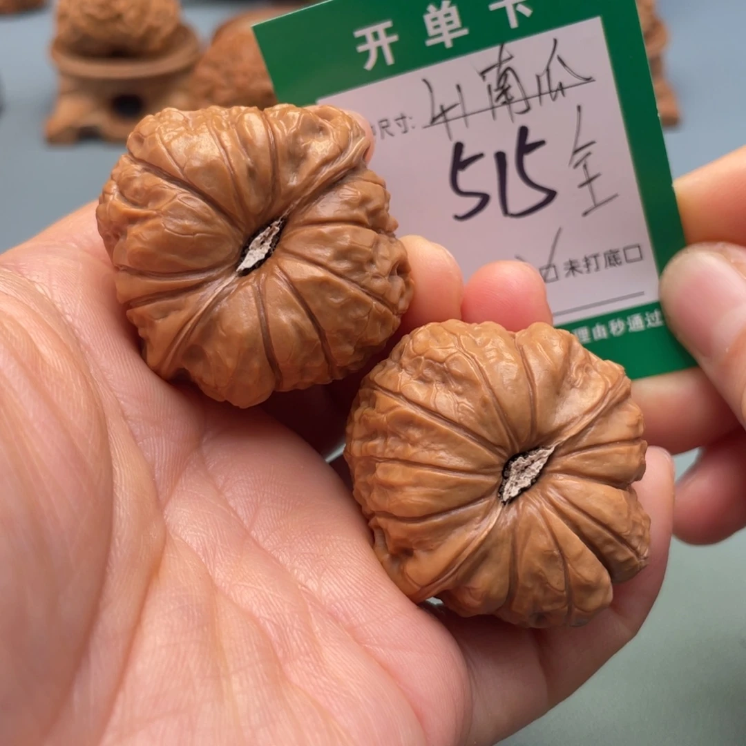 桃核把件文玩核桃