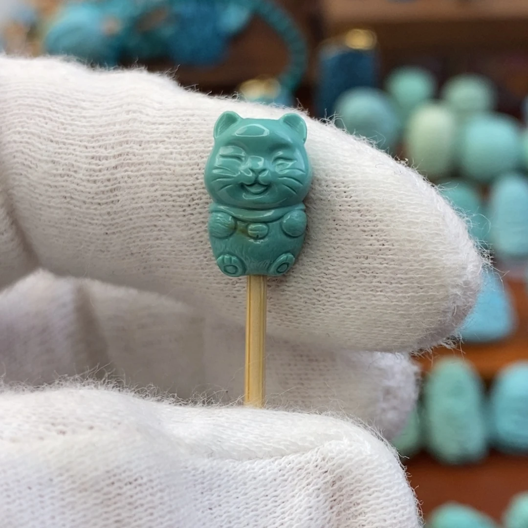 绿松石未镶嵌珠宝奇石