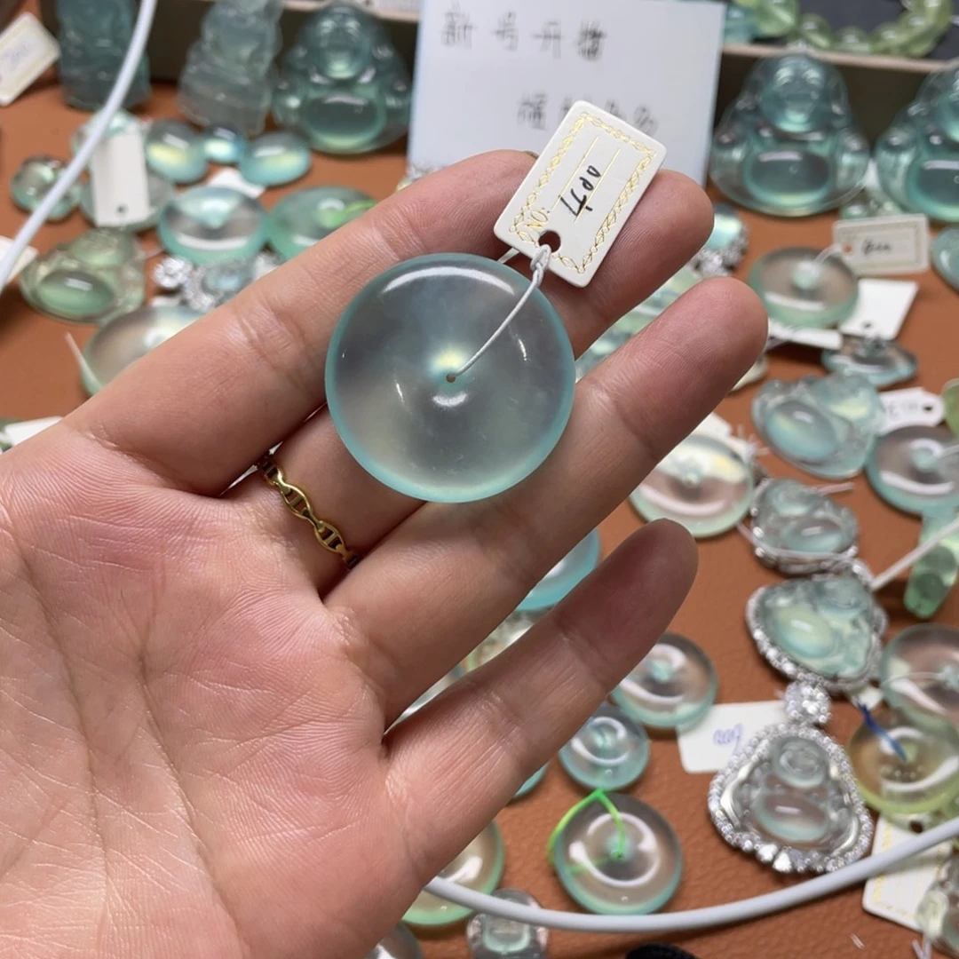 …***h蛇纹石玉未镶嵌颈饰
