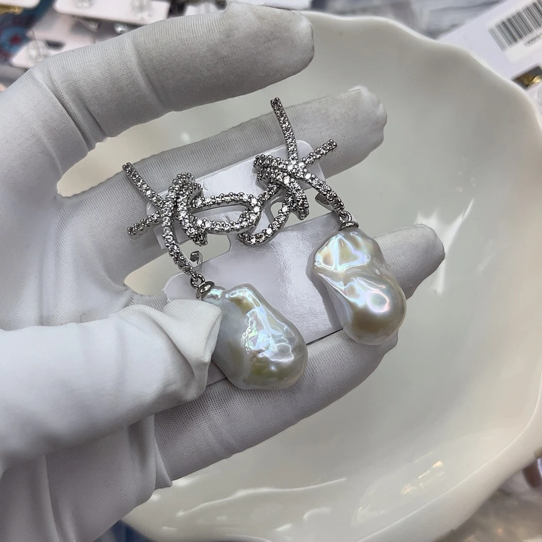 合金淡水珍珠耳饰