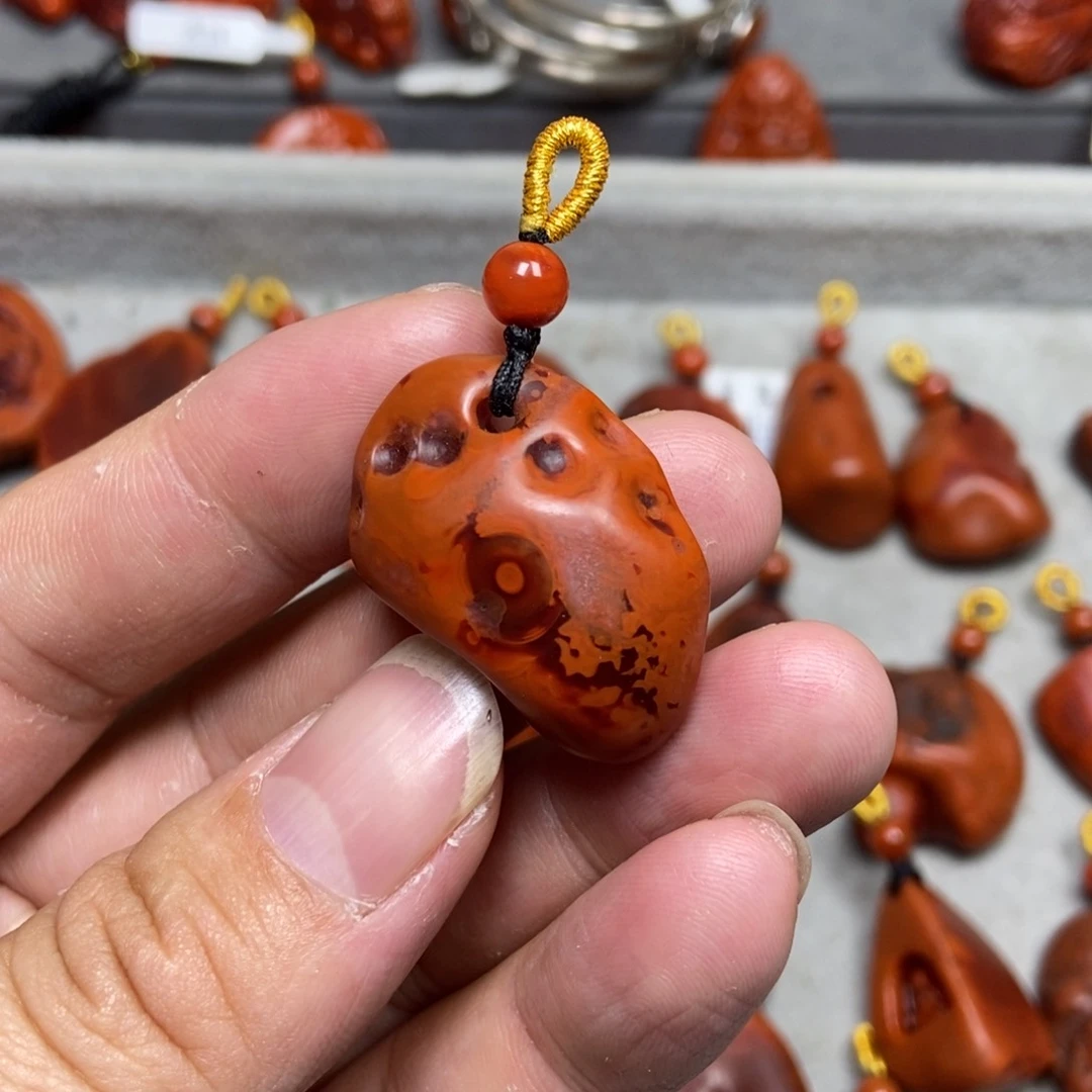 南红玛瑙吊坠(不含链)未镶嵌