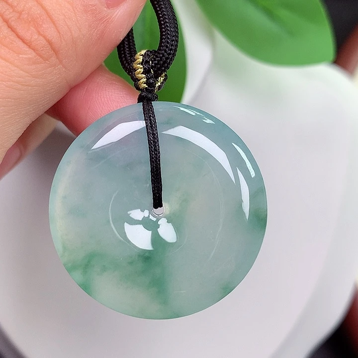 颈饰未镶嵌翡翠平安扣 35x6.1mm