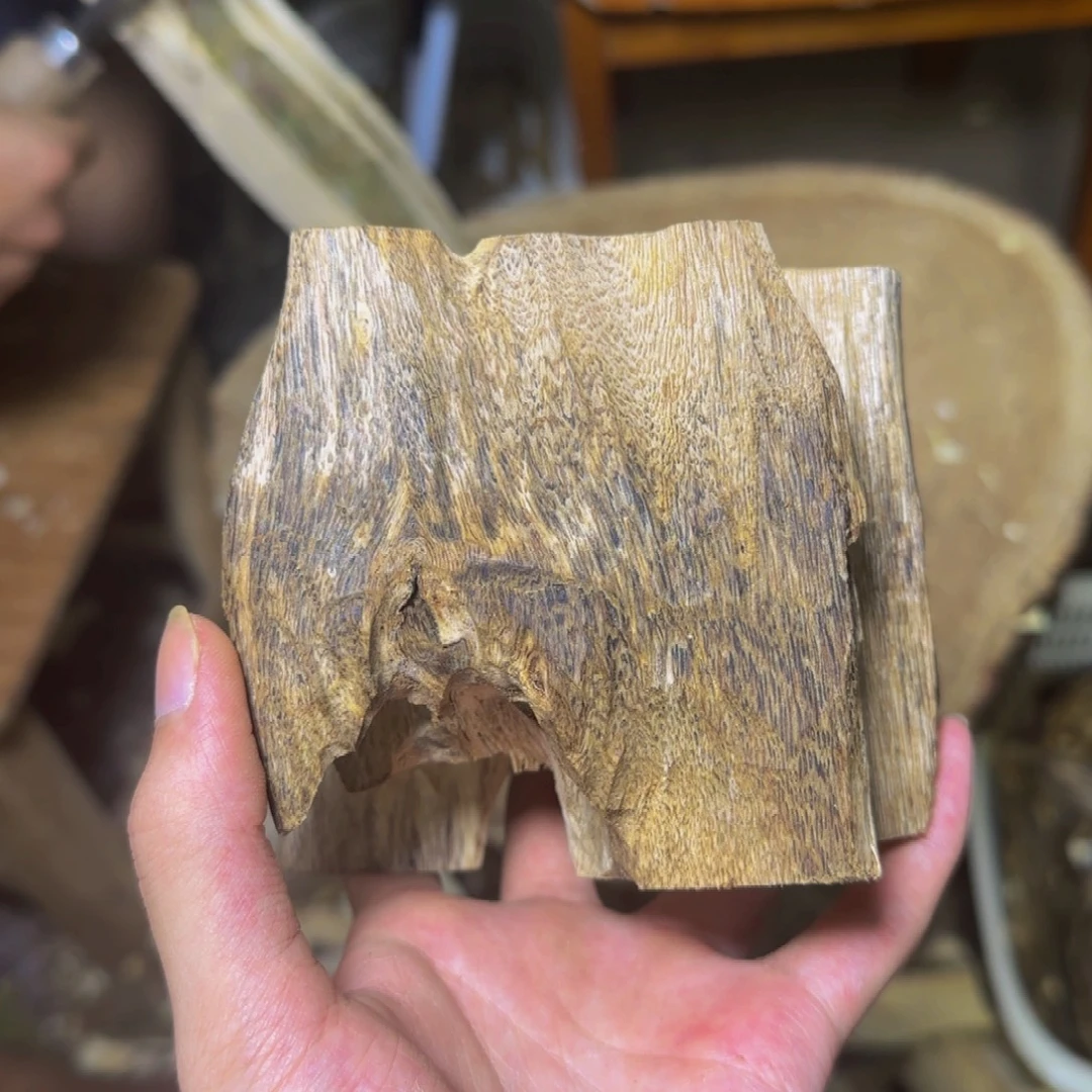 沉香黄奇虫漏老料发一份