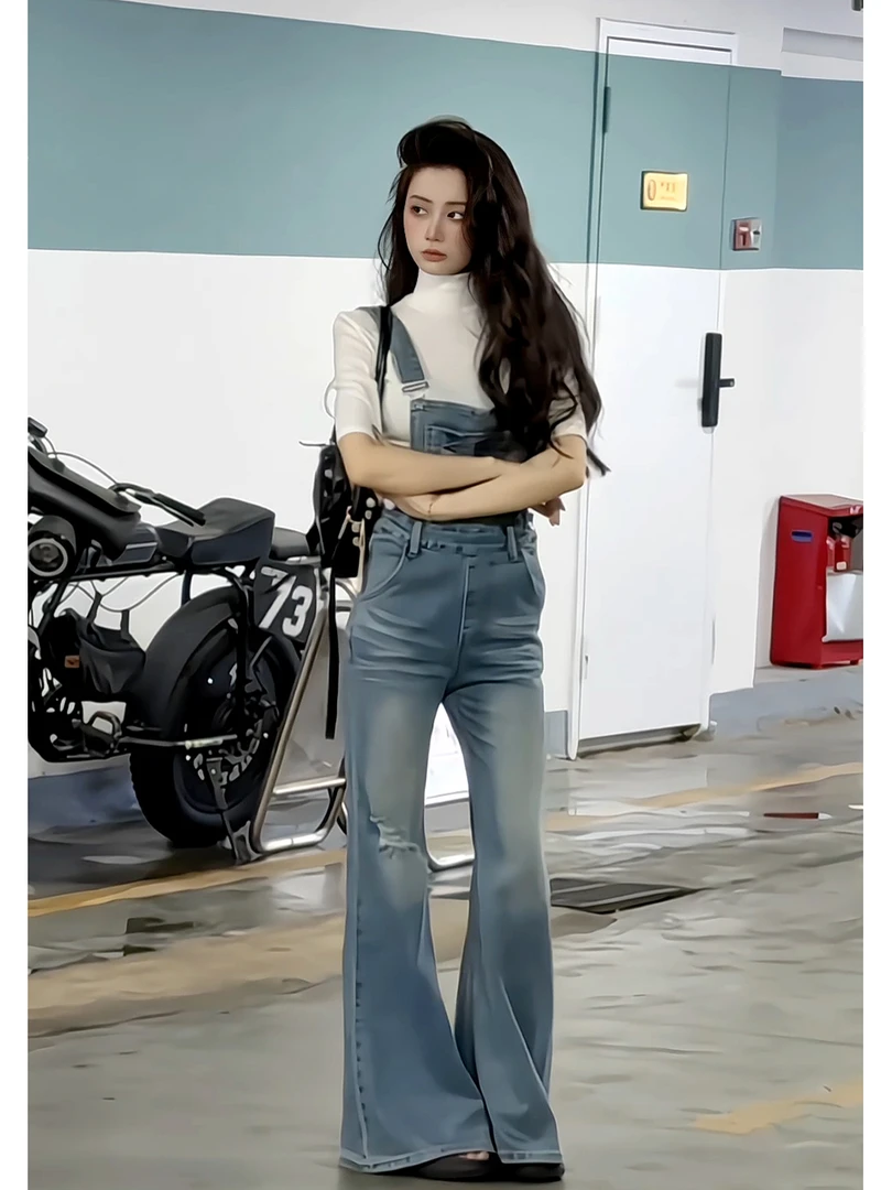 复古高腰破洞微喇牛仔背带裤春夏季新款时尚设计感修身显瘦长裤子