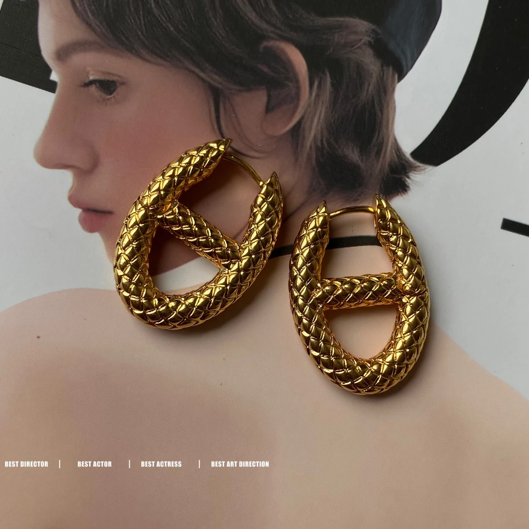 黄铜耳饰 轻奢纹理感简约个性猪鼻子耳环