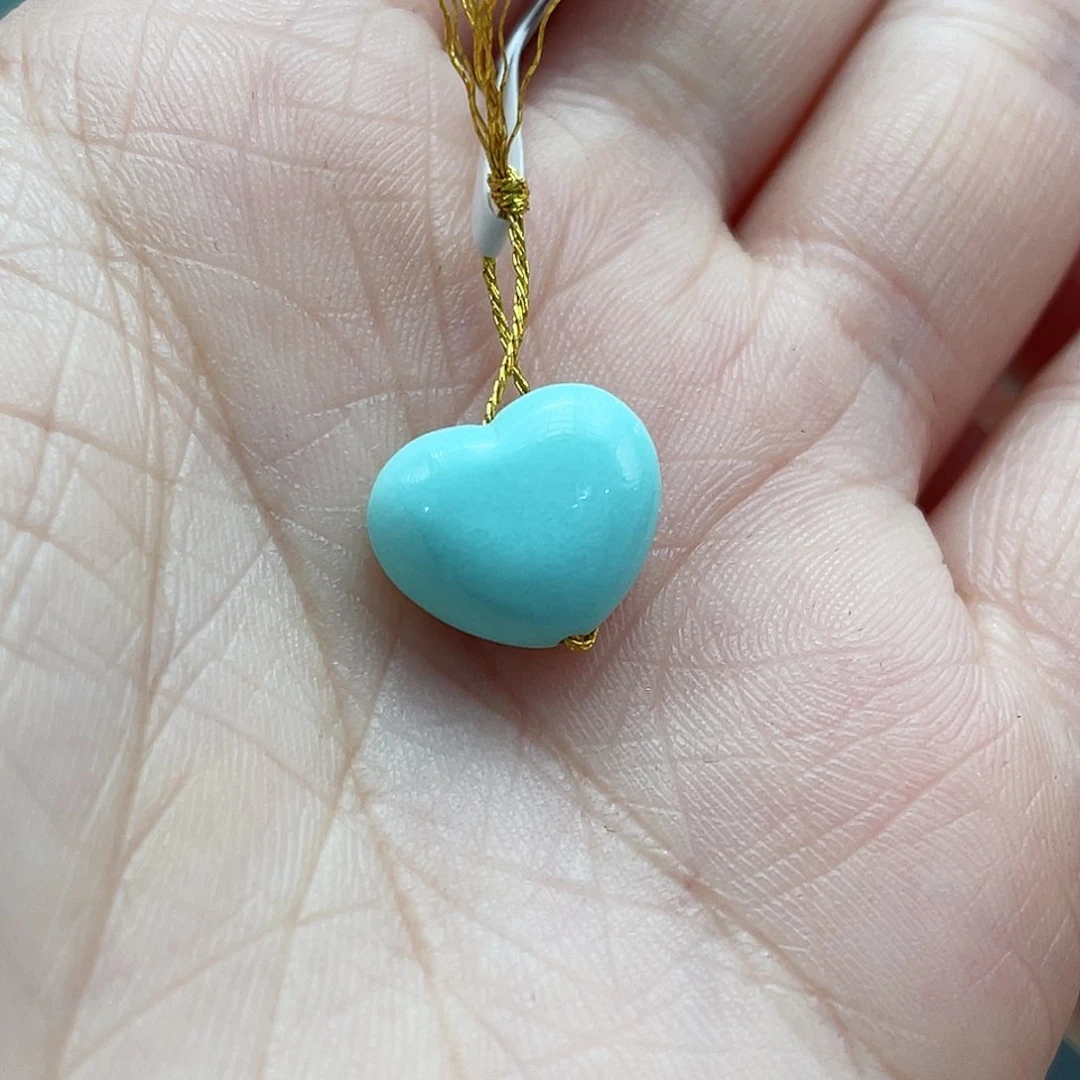 绿松石颈饰未镶嵌