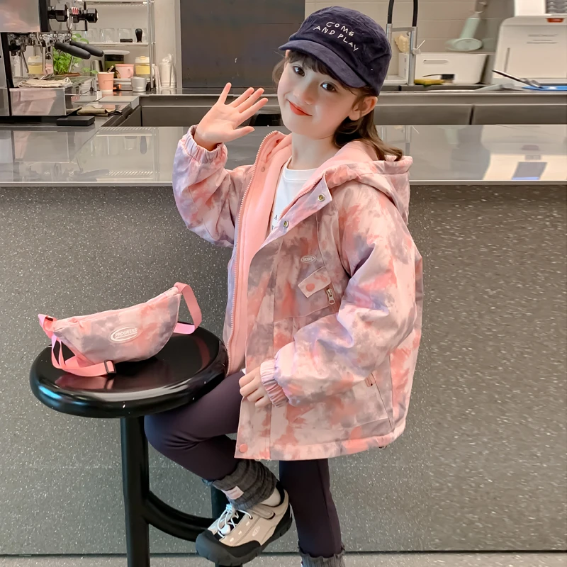 女童冲锋衣外套冬季加绒加厚2025新款儿童洋气韩版中大童女童童装