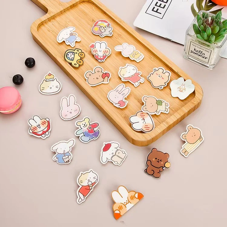 铁亚克力胸针 日韩ins风可爱卡通笔袋包包挂件创意亚克力徽章胸针