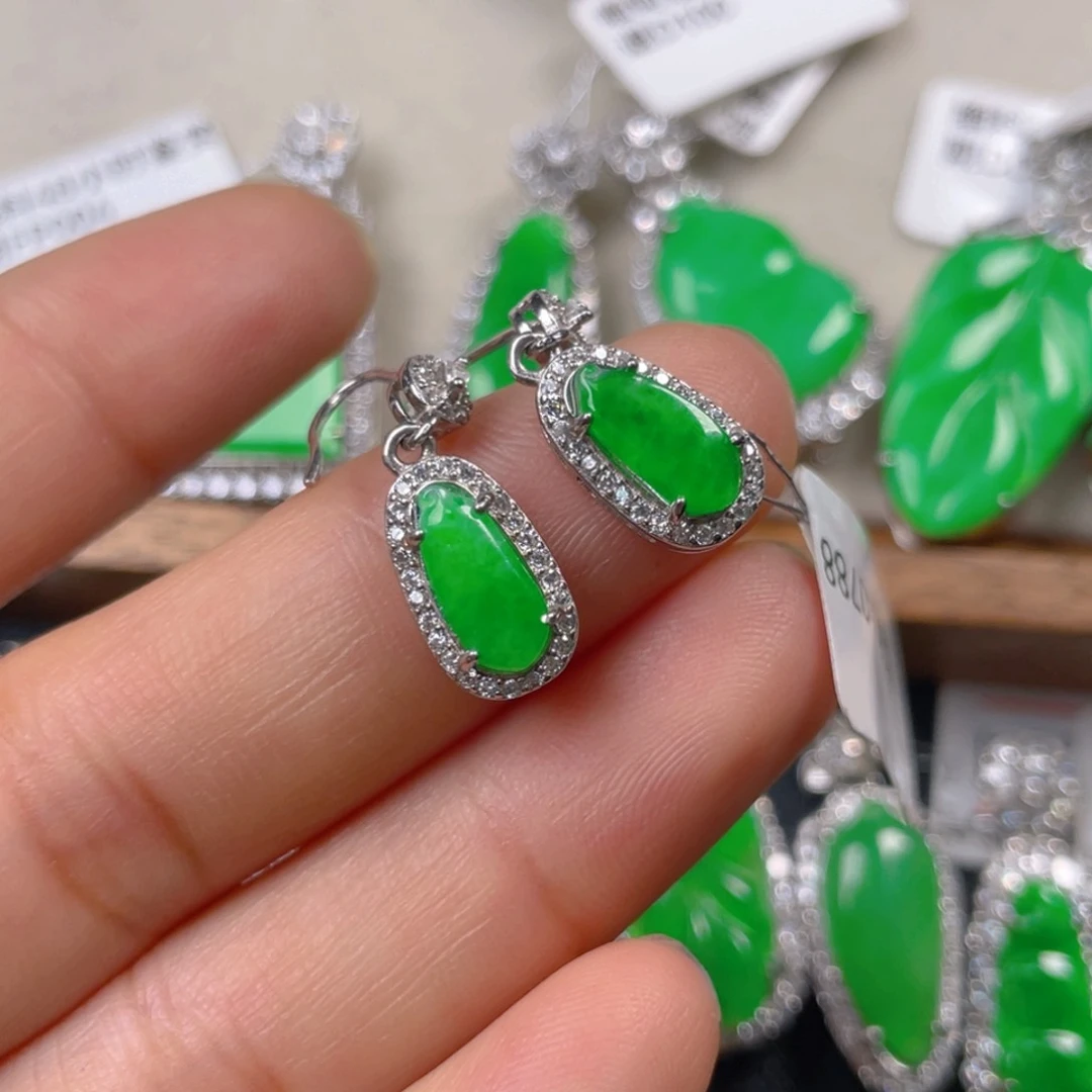 翡翠银S925镶嵌颈饰翡翠