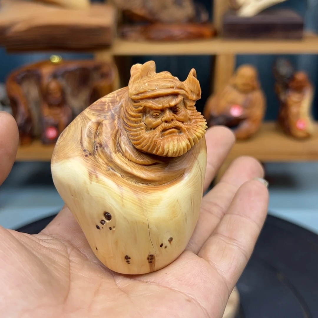 木工****租崖柏木摆件手把件