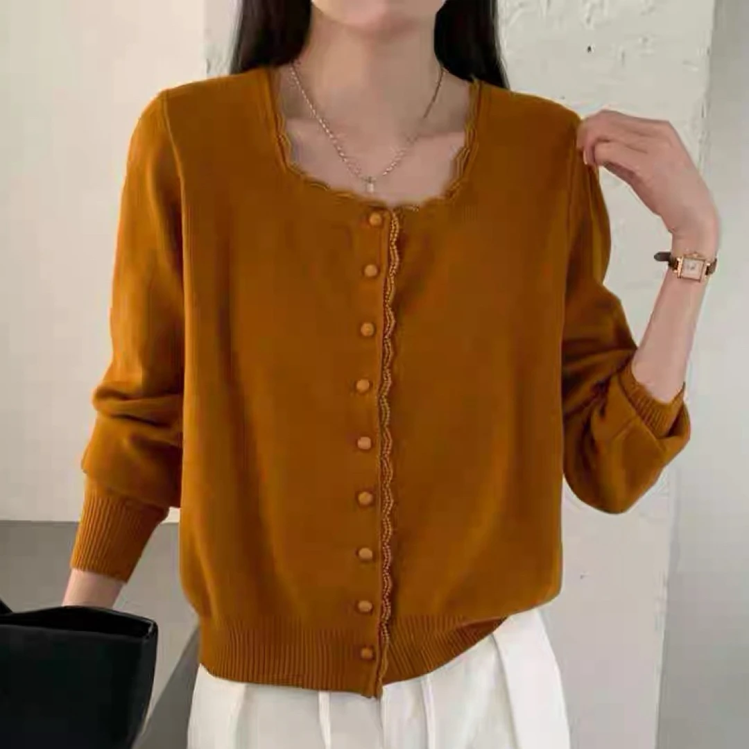 8878简约方领蕾丝花边针织衫（衣长56左右）