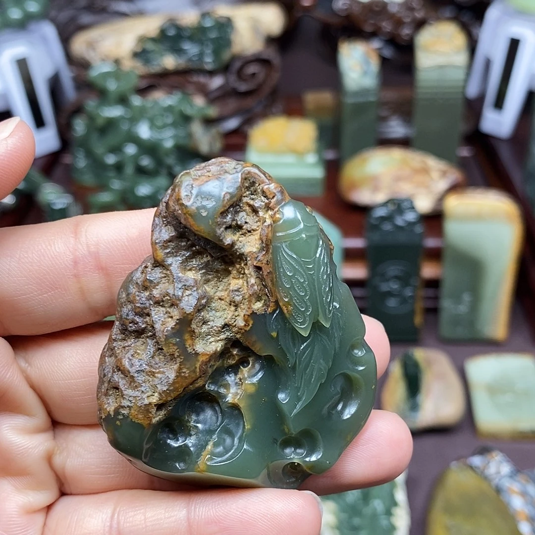t***o岫岩河磨玉（透闪石质玉）未镶嵌颈饰